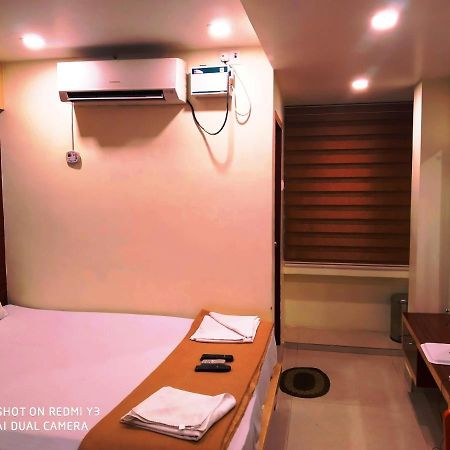 Hotel Milan Manor Port Blair Exterior photo